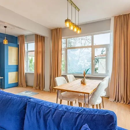 Modern In Fatih Near Historical Landmarks